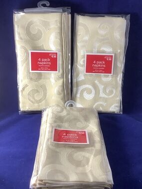 Target Ivory/Light Gold Jacquard Swirl Napkins